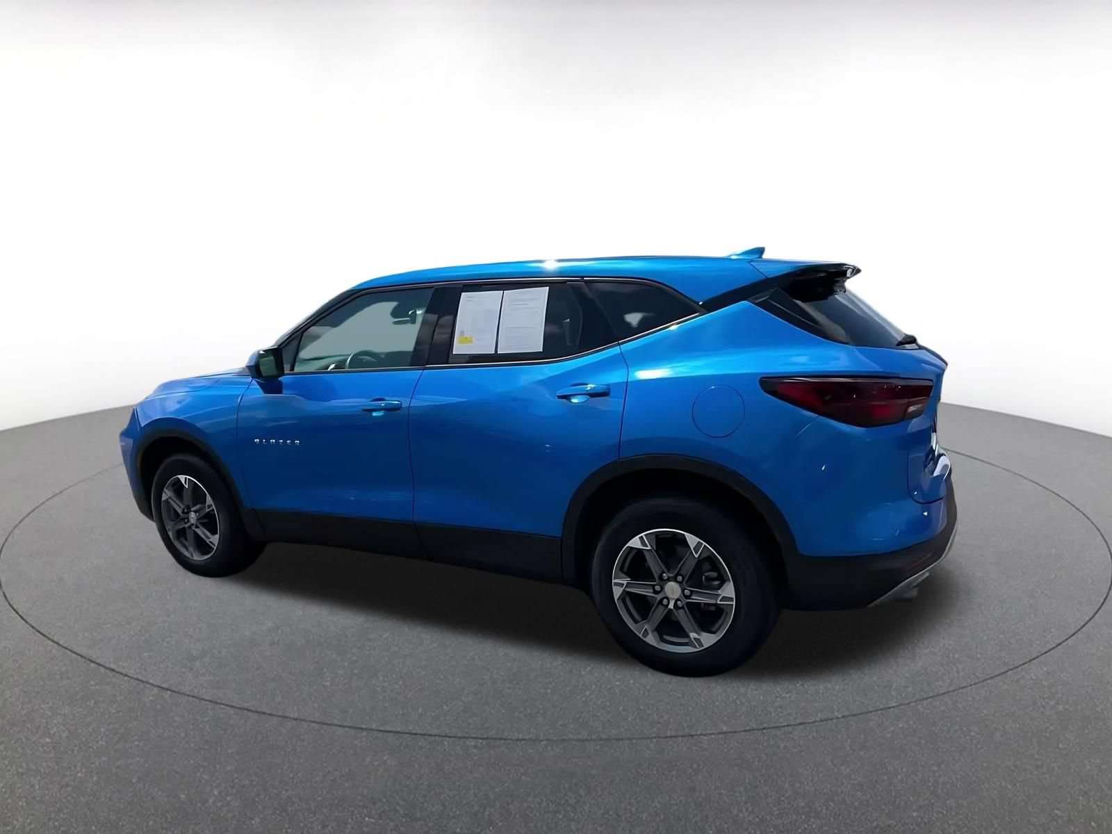 Used 2026 Chevrolet Blazer LT FWD image 9