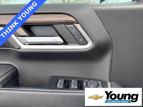 Used 2024 Chevrolet Silverado 1500 LT w/ Leather Package image 20