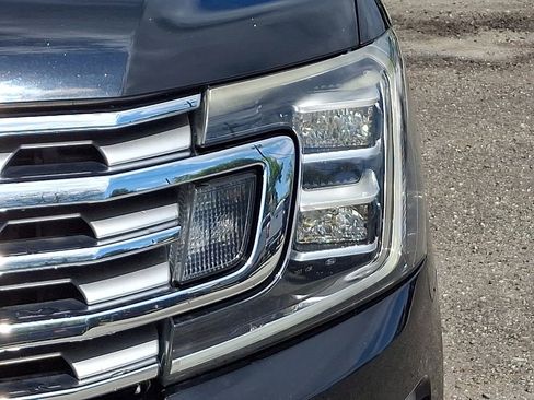 Used 2018 Ford Expedition Limited w/ Equipment Group 301A AWD/4WD image 9