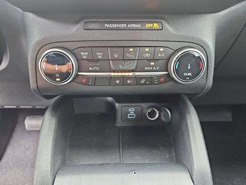 Used 2023 Ford Escape Active w/ Cold Weather Package FWD image 27