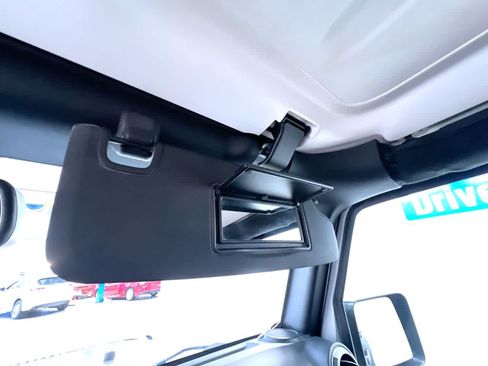 Used 2016 Jeep Wrangler Unlimited Sport w/ Quick Order Package 24S AWD/4WD image 30