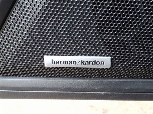 Used 2023 Subaru Outback Limited image 17