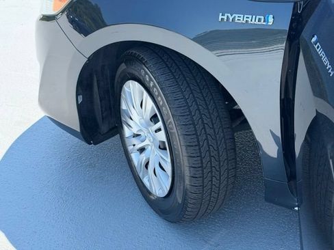 Used 2013 Toyota Camry LE FWD image 21