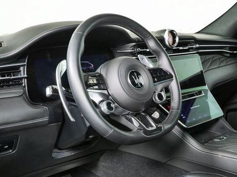 Used 2023 Maserati Grecale GT AWD/4WD image 3