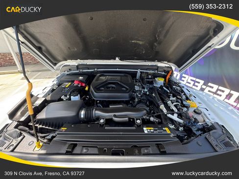 Used 2023 Jeep Wrangler Unlimited Rubicon 4xe AWD/4WD image 30