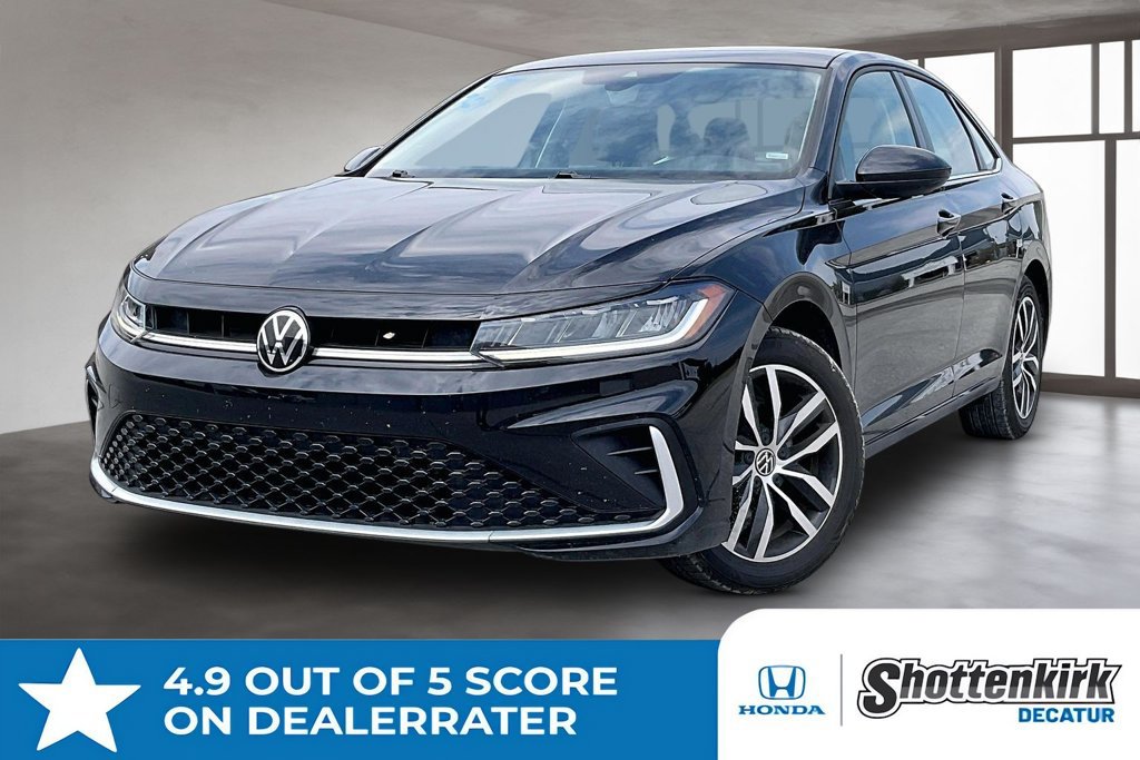 Used 2025 Volkswagen Jetta SE FWD image 1