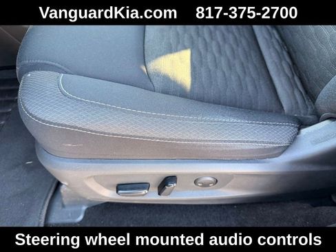 Used 2024 Nissan Pathfinder SV image 14