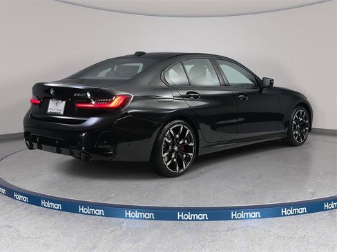 New 2026 BMW 330i xDrive Sedan w/ M Sport Package image 5