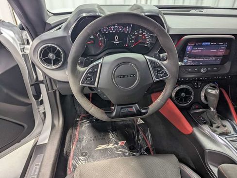 Used 2022 Chevrolet Camaro ZL1 RWD image 7