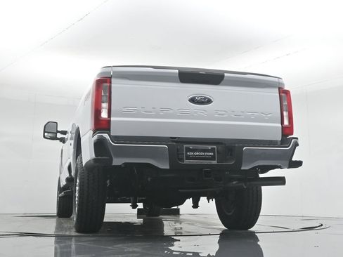 New 2026 Ford F350 XLT w/ FX4 Off-Road Package AWD/4WD image 48