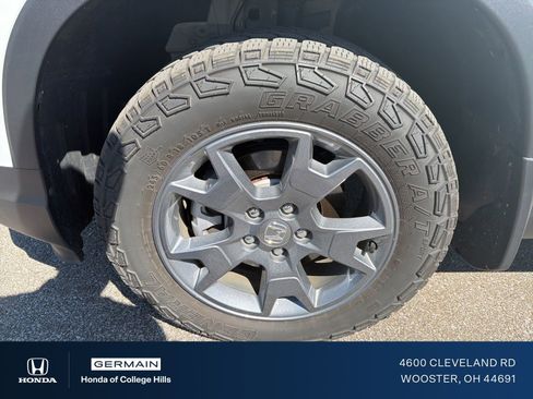 Used 2025 Honda Passport TrailSport image 11