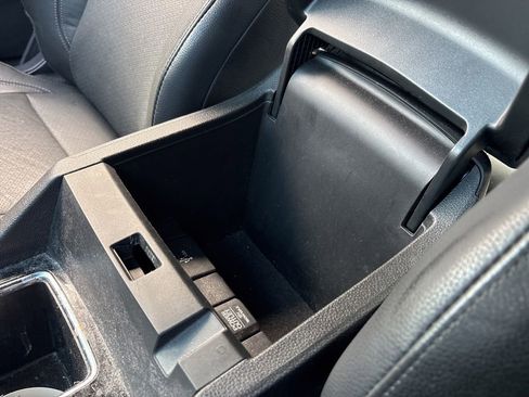 Used 2016 Honda Accord EX-L image 25