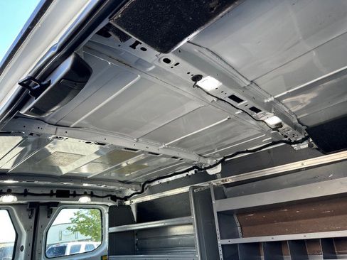 Used 2019 Ford Transit 250 130 Low Roof RWD image 30