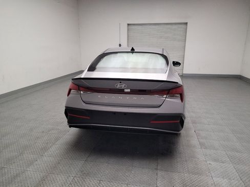 Used 2025 Hyundai Elantra Sport FWD image 7