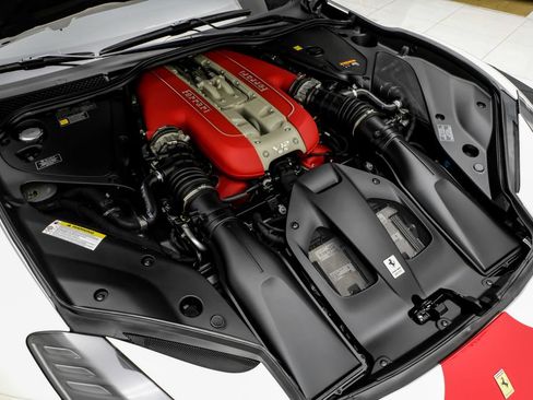 Used 2022 Ferrari 812 GTS RWD image 47