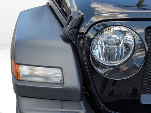 Used 2020 Jeep Wrangler Sport image 11