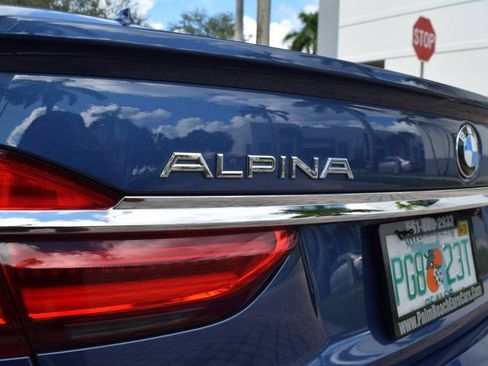 Used 2017 BMW ALPINA B7 xDrive AWD/4WD image 23