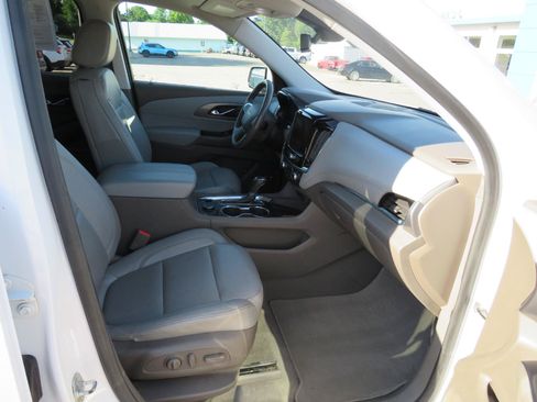 Used 2018 Chevrolet Traverse Premier AWD/4WD image 13