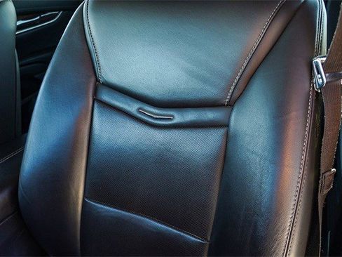 Used 2013 Cadillac XTS Luxury w/ Driver Awareness Package image 28