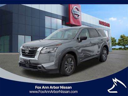 Used 2024 Nissan Pathfinder S