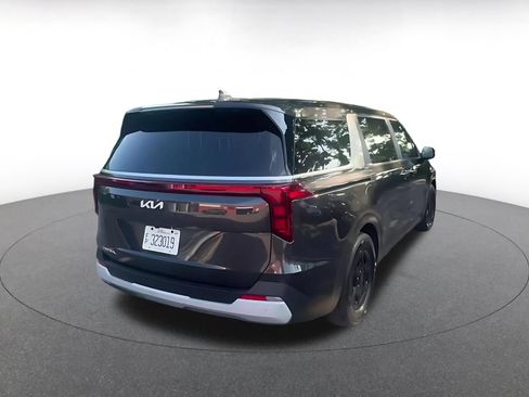 Used 2026 Kia Carnival FWD image 14