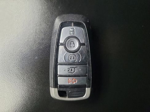 Used 2021 Ford Explorer XLT w/ Equipment Group 202A RWD image 32