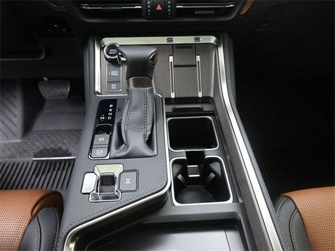 Used 2025 Lexus GX 550 550 Luxury image 13