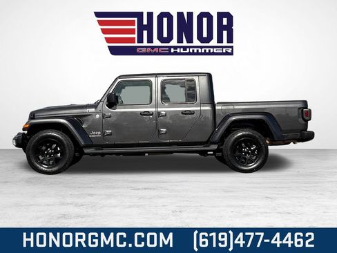 Used 2023 Jeep Gladiator Overland image 6