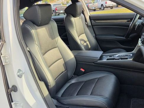 Used 2022 Honda Accord Sport image 16