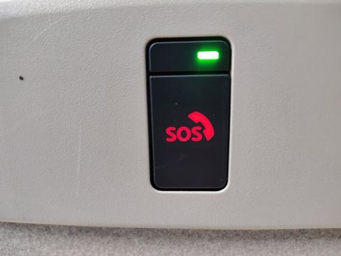 Used 2021 Nissan Kicks SR w/ SR Premium Package image 36