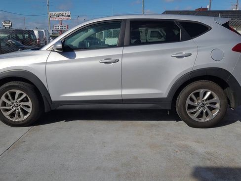Used 2018 Hyundai Tucson SE AWD/4WD image 4