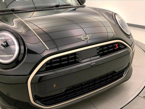 Certified 2025 MINI Cooper S image 29