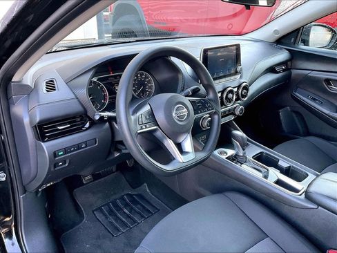 Used 2023 Nissan Sentra SV FWD image 8
