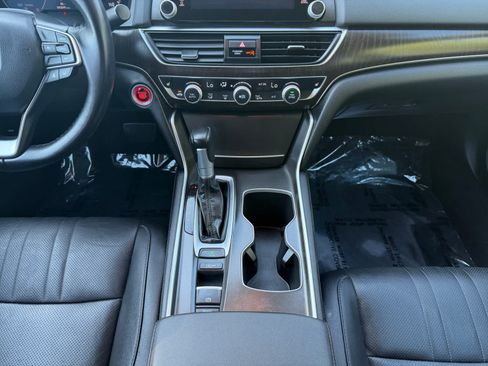 Used 2021 Honda Accord EX-L image 16