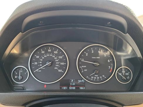 Used 2014 BMW 320i Sedan RWD image 13