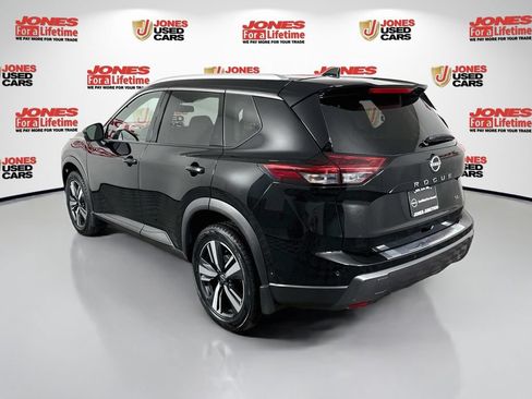 Certified 2024 Nissan Rogue SL FWD image 2
