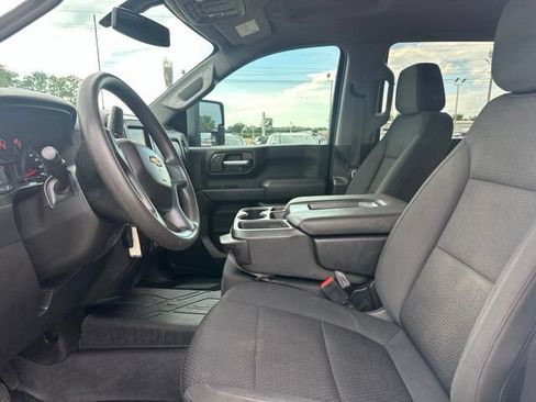 Used 2022 Chevrolet Silverado 2500 Custom w/ Custom Value Package AWD/4WD image 31