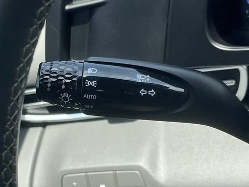 Certified 2025 Hyundai Elantra Sport FWD image 33