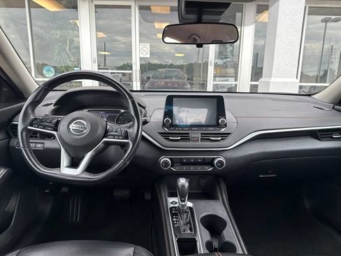 Used 2021 Nissan Altima 2.5 SR FWD image 40