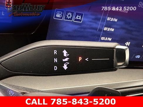 Used 2024 Chevrolet Traverse LT image 13