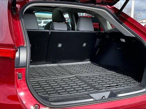 Used 2024 Toyota Venza Limited image 29