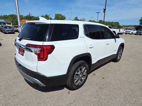 Used 2023 GMC Acadia SLE FWD image 8