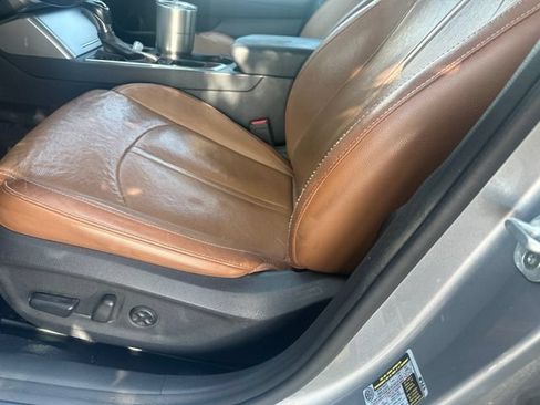 Used 2015 Hyundai Sonata Limited w/ Option Group 05 FWD image 13