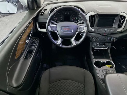 Used 2018 GMC Terrain SLE image 10