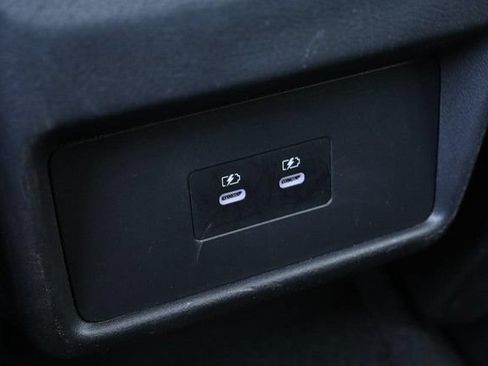 Certified 2025 Nissan Rogue SV FWD image 21
