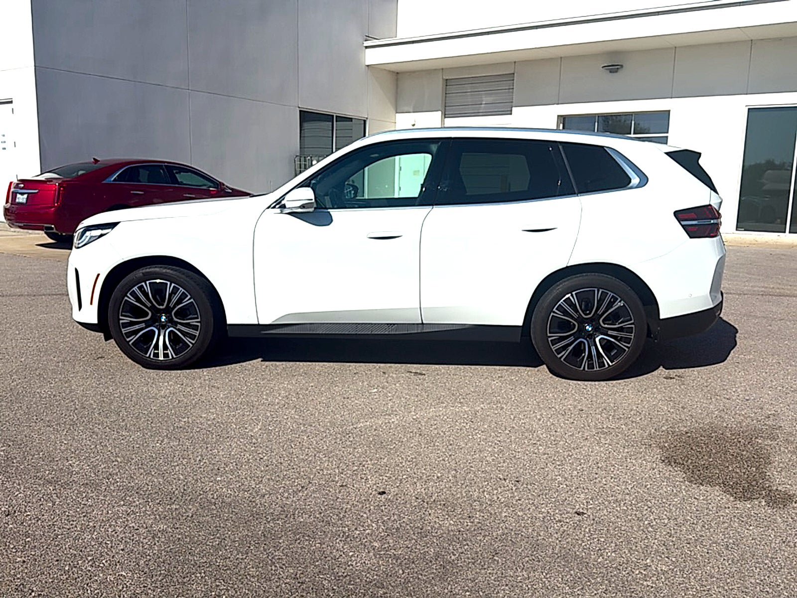 Used 2025 BMW X3 xDrive30i w/ Premium Package AWD/4WD image 4