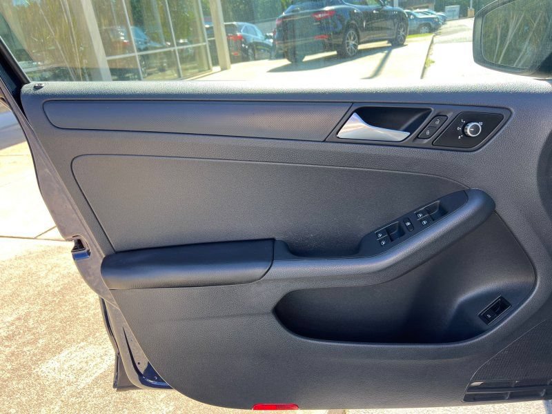 Used 2013 Volkswagen Jetta S FWD image 7