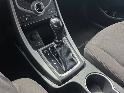 Used 2016 Hyundai Elantra Value Edition FWD image 35