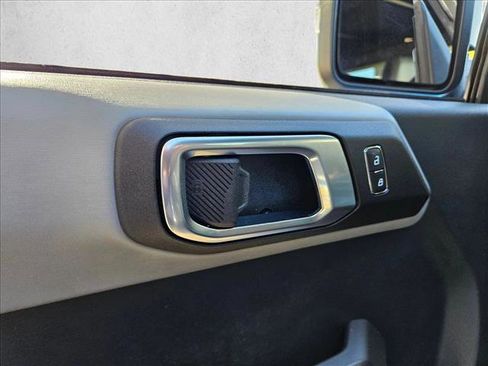 Used 2021 Ford Bronco Badlands image 10