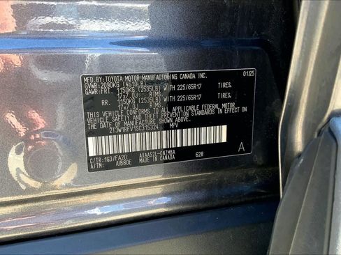 Used 2025 Toyota RAV4 XLE FWD image 33